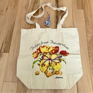 Canvas Tulips tote from Amsterdam & Ceramic Holland shoes decoration!